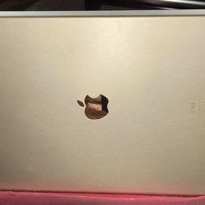 iPad Pro 12.9”, gold, 256 HBO